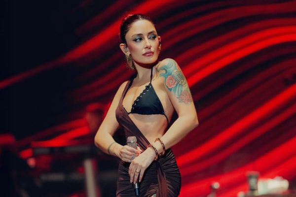 Melek Mosso’nun Kedisi Evden Kaçtı: Sosyal Medyadan “Bulmama Yardım Edin” Çağrısı